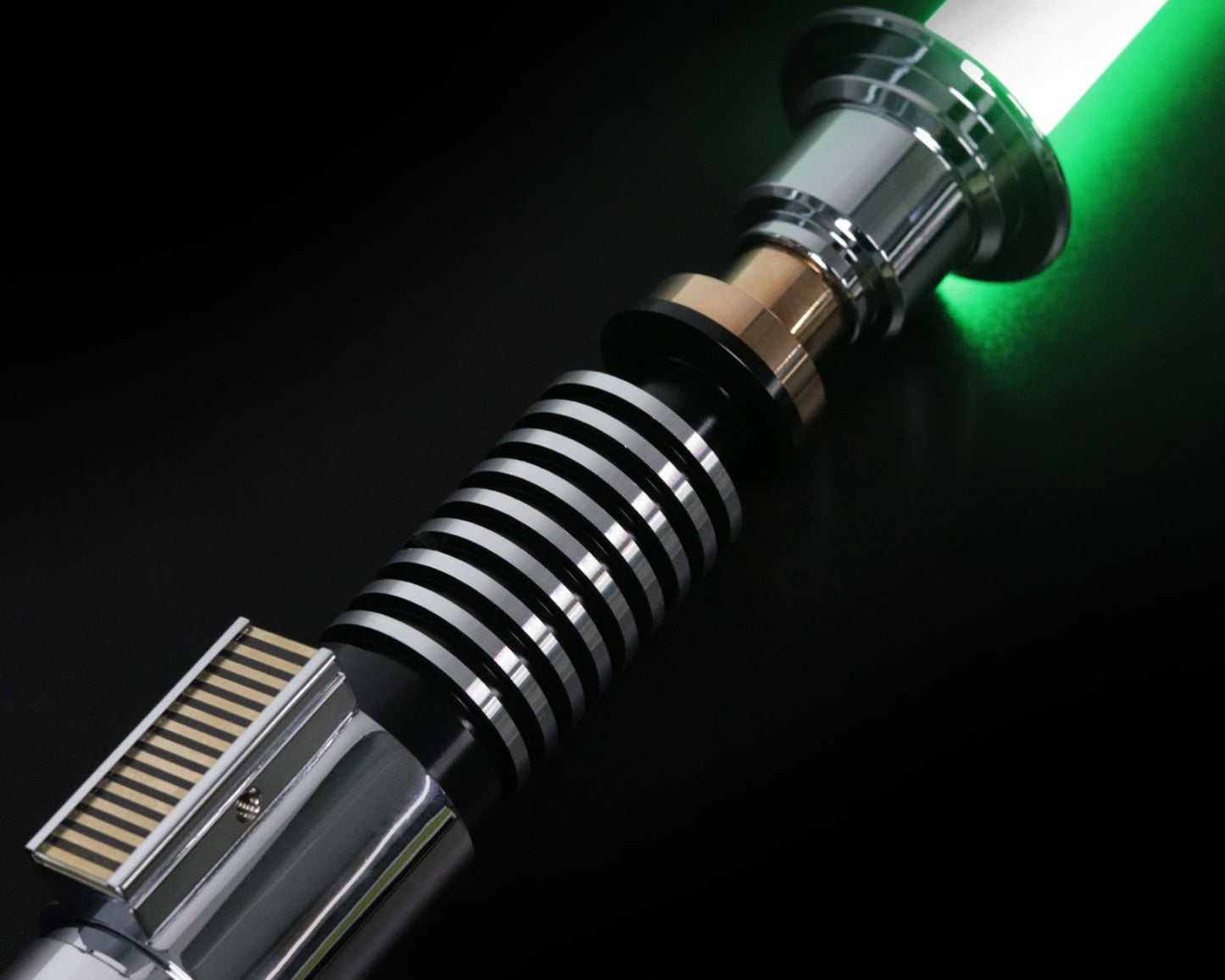 Luke Skywalker - LightsaberFX